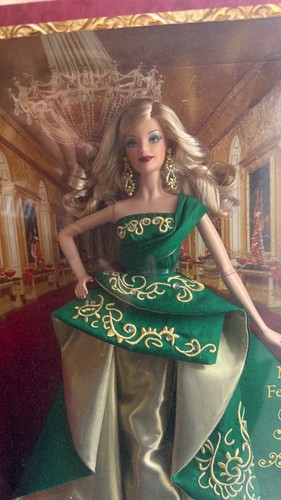 Barbie magia delle feste 2011 - magia,
